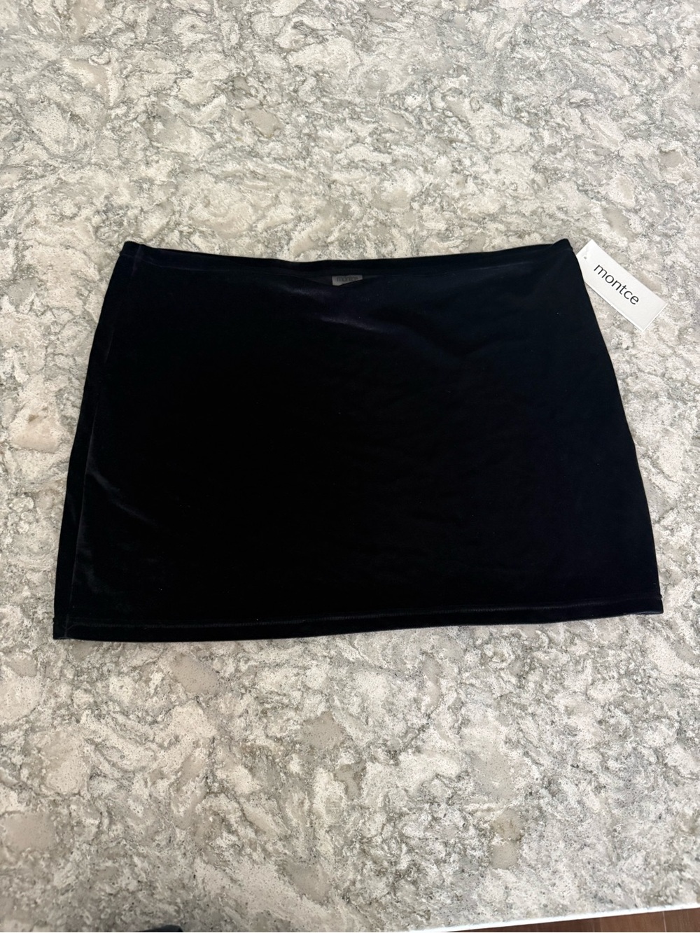 NWT Montce black velvet mini skirt Sz M-L